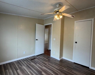 11703 Greenmesa Drive - Photo Thumbnail 10