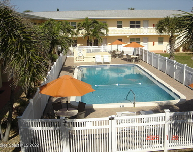 7801 Ridgewood Avenue - Photo Thumbnail 10