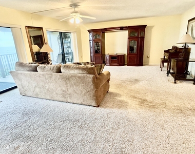 3170 N Atlantic Avenue - Photo Thumbnail 4