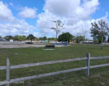 303 Princeton Avenue - Photo Thumbnail 7