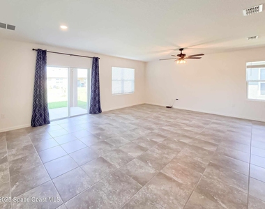 287 Guinevere Drive Sw - Photo Thumbnail 8
