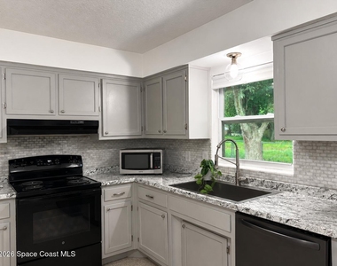 987 Kings Post Road - Photo Thumbnail 29