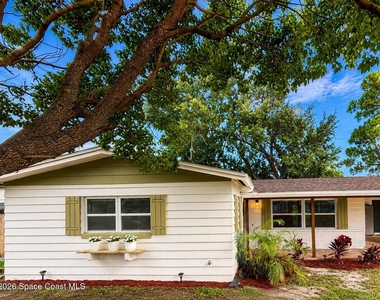987 Kings Post Road - Photo Thumbnail 5
