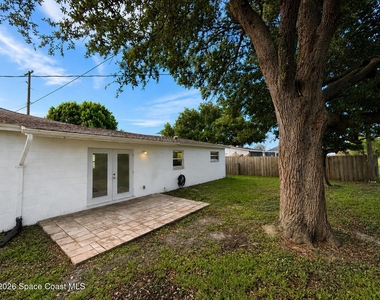987 Kings Post Road - Photo Thumbnail 9
