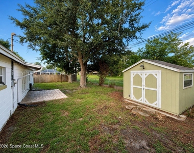 987 Kings Post Road - Photo Thumbnail 8