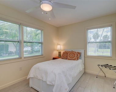 3200 W De Bazan Avenue - Photo Thumbnail 24