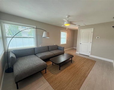 3200 W De Bazan Avenue - Photo Thumbnail 46