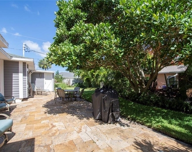 3200 W De Bazan Avenue - Photo Thumbnail 36