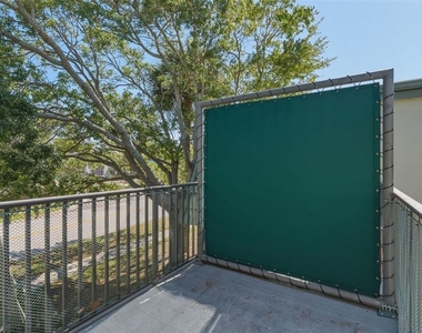 1799 N Highland Avenue - Photo Thumbnail 15