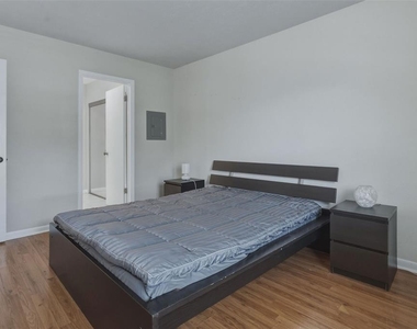 1799 N Highland Avenue - Photo Thumbnail 12