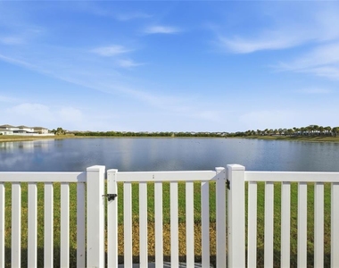 831 Sunlit Coral Street - Photo Thumbnail 27