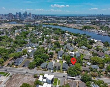 902 W Columbus Drive - Photo Thumbnail 35