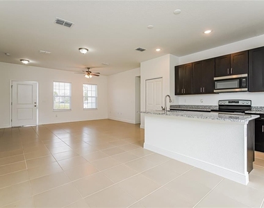 1243 Amazon Lane - Photo Thumbnail 2