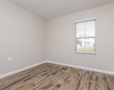 1924 Red Canyon Drive - Photo Thumbnail 9