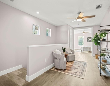 3259 Emerson Avenue S - Photo Thumbnail 12