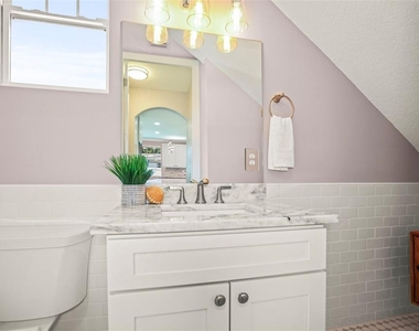 3259 Emerson Avenue S - Photo Thumbnail 7