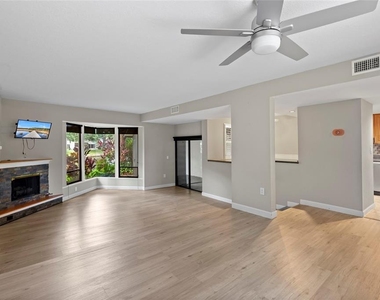 485 Westlake Boulevard - Photo Thumbnail 7