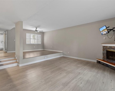 485 Westlake Boulevard - Photo Thumbnail 9