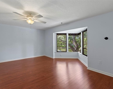 485 Westlake Boulevard - Photo Thumbnail 17