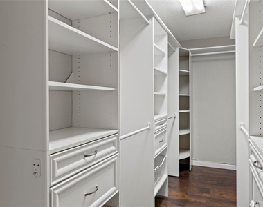 485 Westlake Boulevard - Photo Thumbnail 22