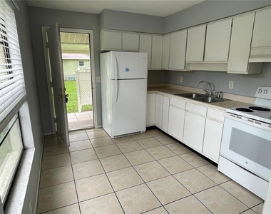 157 2nd Avenue Sw - Photo Thumbnail 1