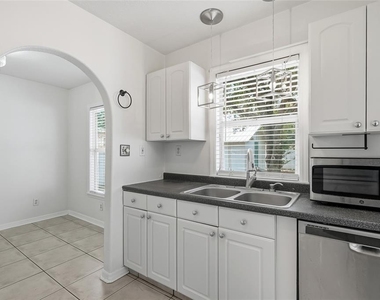 1914 W Aileen Street - Photo Thumbnail 31