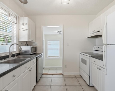 1914 W Aileen Street - Photo Thumbnail 11