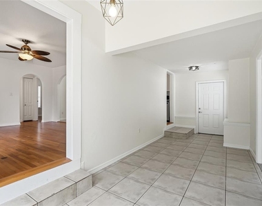 1914 W Aileen Street - Photo Thumbnail 10