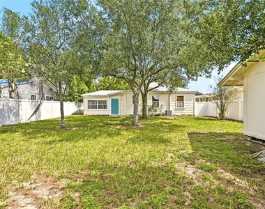 1914 W Aileen Street - Photo Thumbnail 18