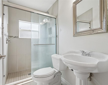 1914 W Aileen Street - Photo Thumbnail 16