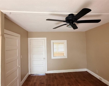1648 27th Avenue N - Photo Thumbnail 1