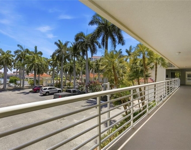 6085 Bahia Del Mar Circle - Photo Thumbnail 26