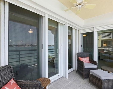 6085 Bahia Del Mar Circle - Photo Thumbnail 28