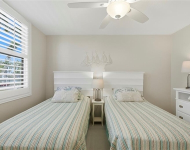 6085 Bahia Del Mar Circle - Photo Thumbnail 23