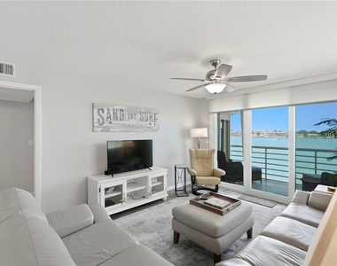 6085 Bahia Del Mar Circle - Photo Thumbnail 14