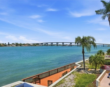 6085 Bahia Del Mar Circle - Photo Thumbnail 29