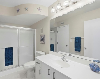 6085 Bahia Del Mar Circle - Photo Thumbnail 25