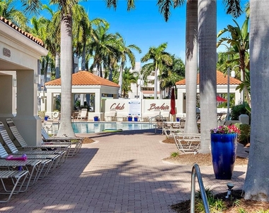 6085 Bahia Del Mar Circle - Photo Thumbnail 31
