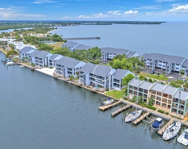 821 Bahia Del Sol Drive - Photo Thumbnail 32