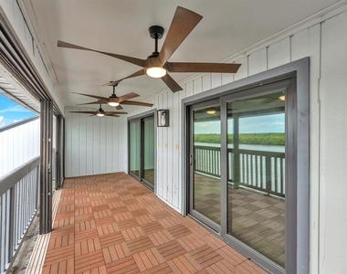821 Bahia Del Sol Drive - Photo Thumbnail 15