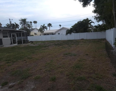 106 15th Street - Photo Thumbnail 17