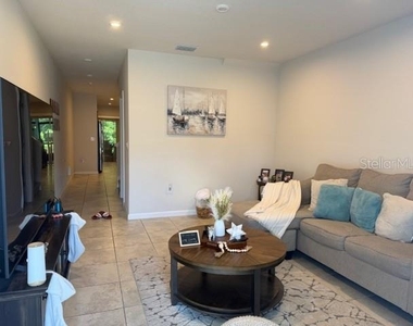 12250 Grizzly Lane - Photo Thumbnail 3