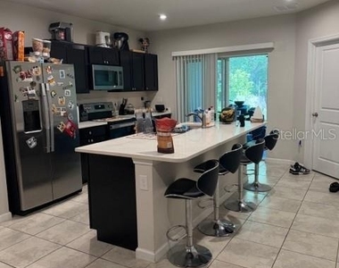 12250 Grizzly Lane - Photo Thumbnail 5