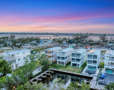 4357 Marina View Way - Photo Thumbnail 57
