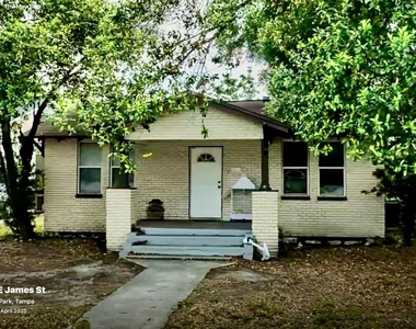 709 E James Street - Photo Thumbnail 10