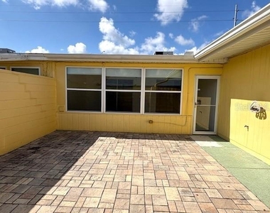 1005 Rickenbacker Drive - Photo Thumbnail 19