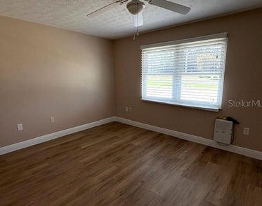 1005 Rickenbacker Drive - Photo Thumbnail 27