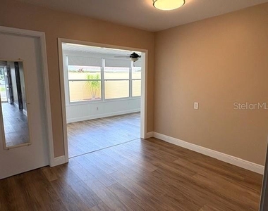 1005 Rickenbacker Drive - Photo Thumbnail 13