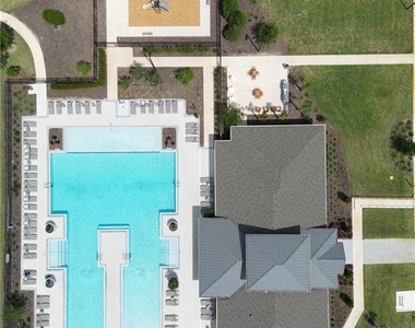 36352 Well Hill Way - Photo Thumbnail 31