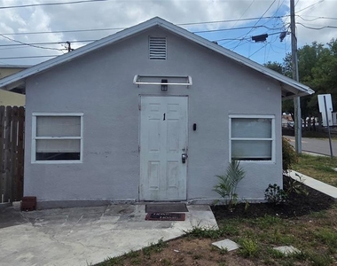 5475 42nd Street N - Photo Thumbnail 10